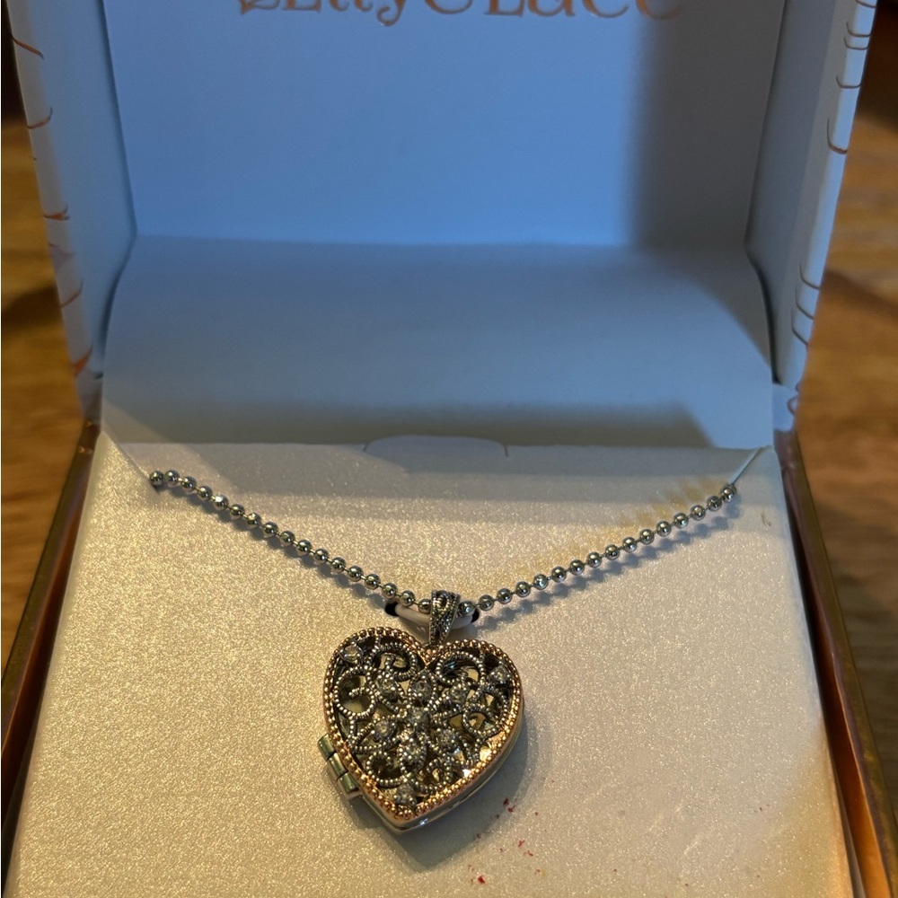 Elegant Heart Locket Necklace, jewelry